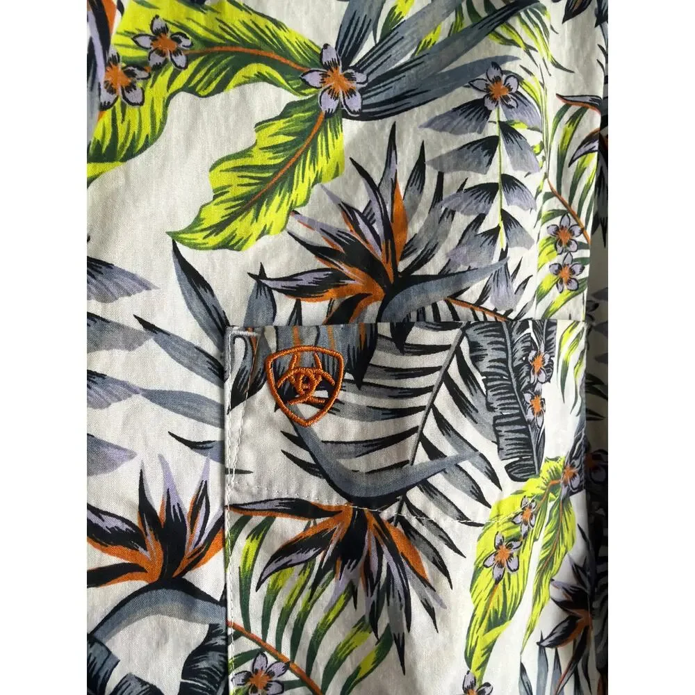 Ariat Tropical Print Button Shirt L Resort Coastal Vacation Style - Picture 5 of 5
